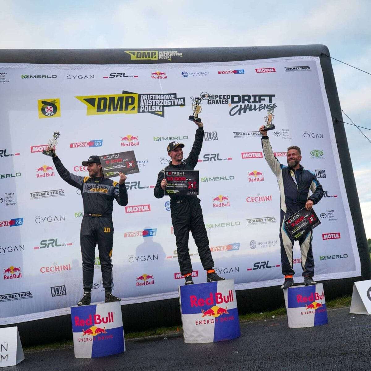 signal-2025-10-06-185006_002